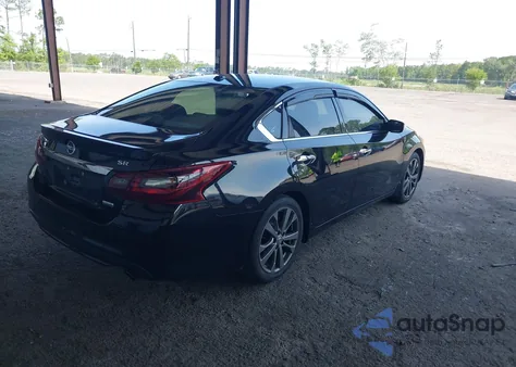 2018 Nissan Altima 2.5 Sr from USA, damaged, VIN 1N4AL3AP1JC277304